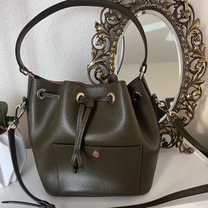 Saffiano leather bucket bag Michael kors